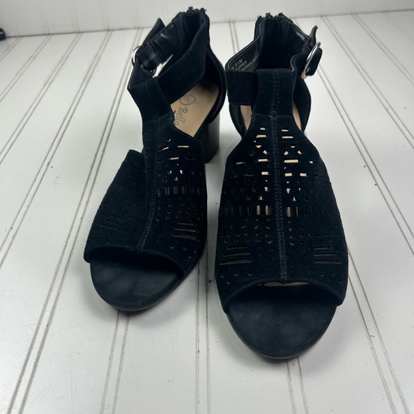 Bella Vita Illiana Cut-Out Block Heeled Sandals Womenโs Size 6.5M - Picture 3 of 11